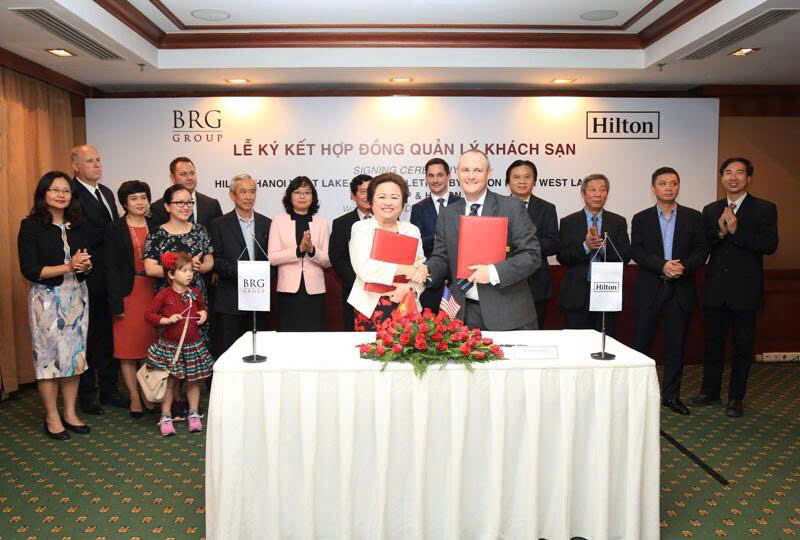 lễ kí kết giữa tập đoàn BRG và Hilton
